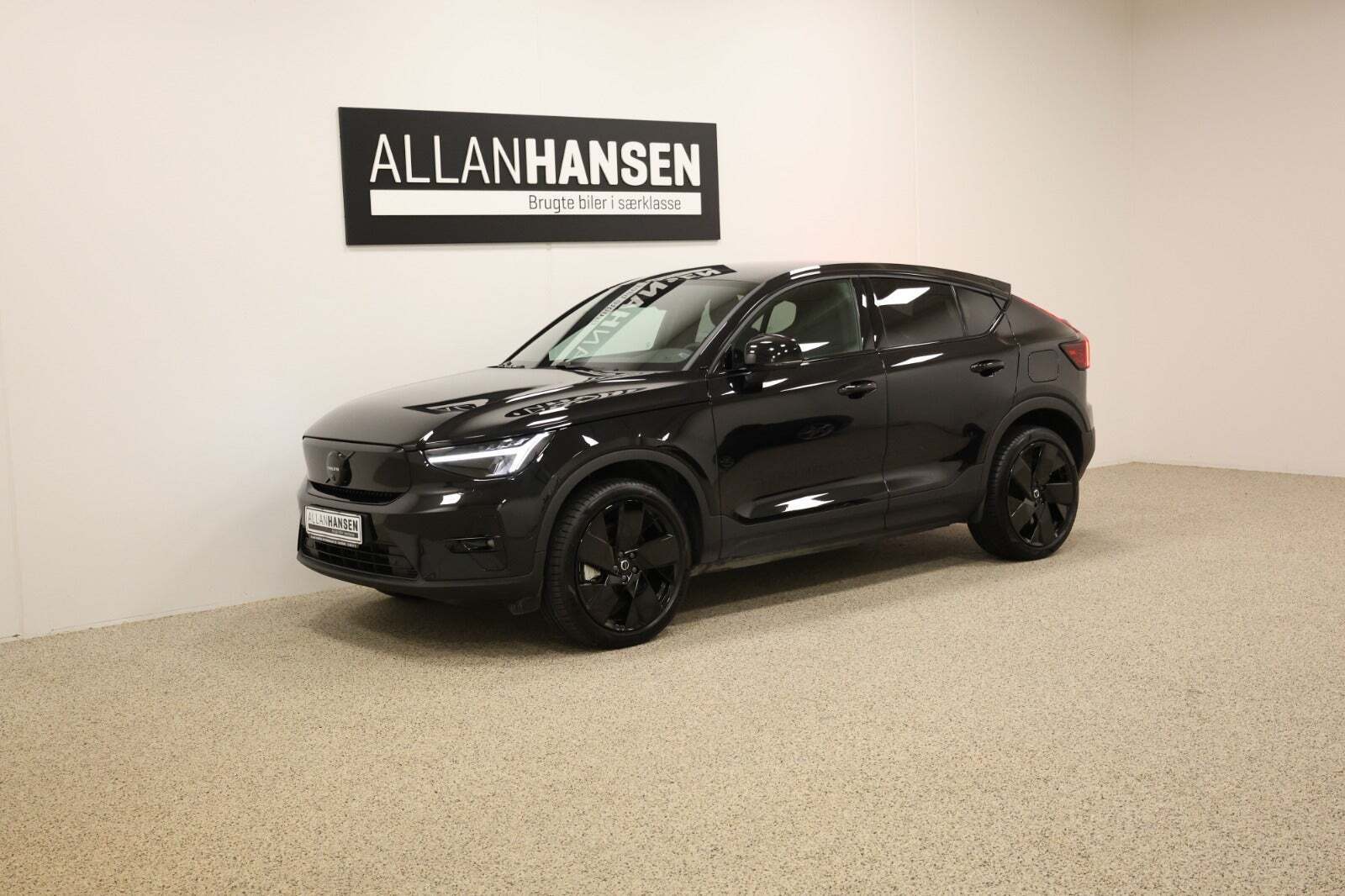 Volvo EC40 Twin Black Edition