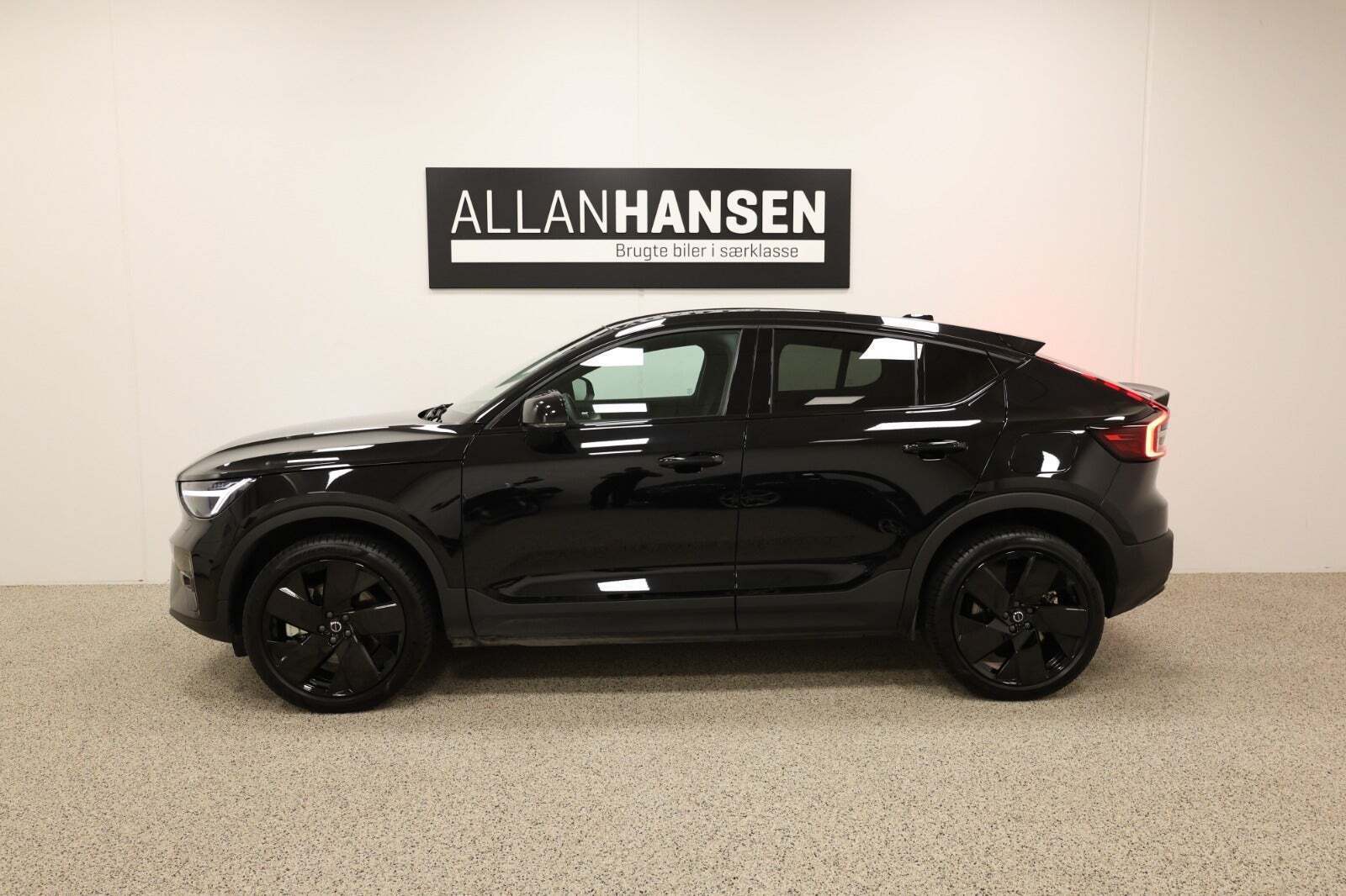 Volvo EC40 Twin Black Edition