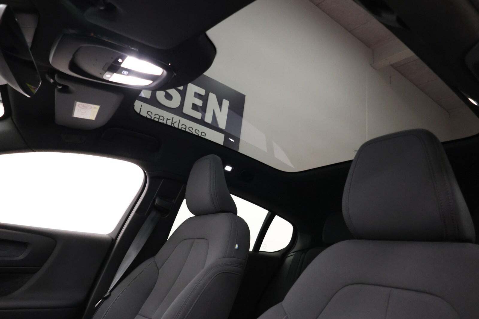 Volvo EC40 Twin Black Edition