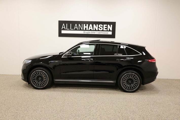 Sort Mercedes EQC400 fra 2022