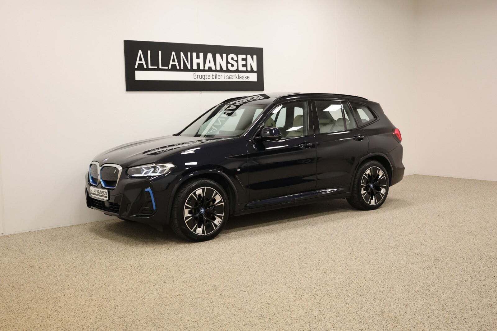 BMW iX3 Charged Plus M-Sport