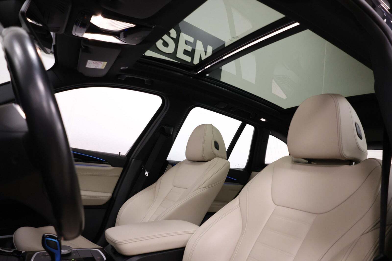 BMW iX3 Charged Plus M-Sport