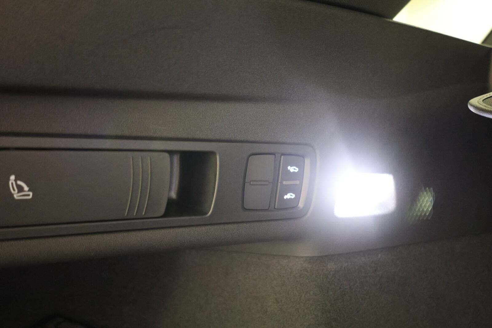 Grå Audi SQ6 e-tron fra 2024