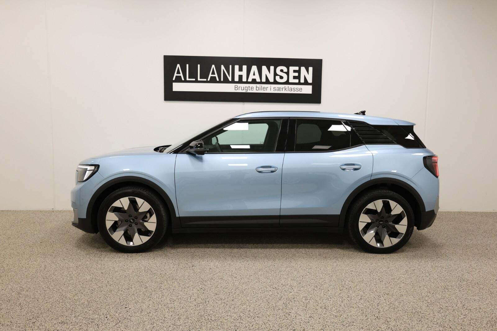 Ford Explorer 82 Premium Extended Range