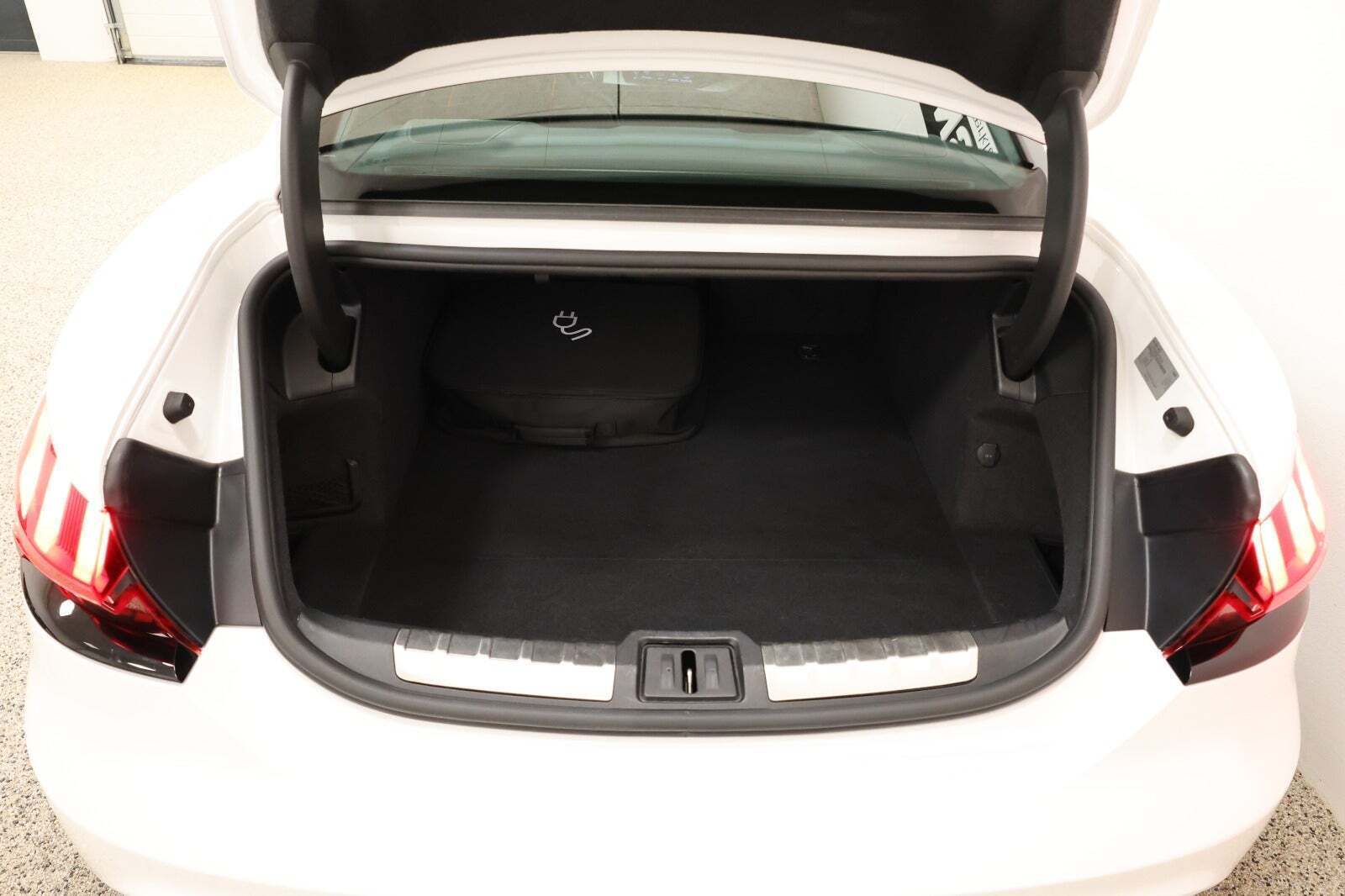 Hvid Audi e-tron GT fra 2022