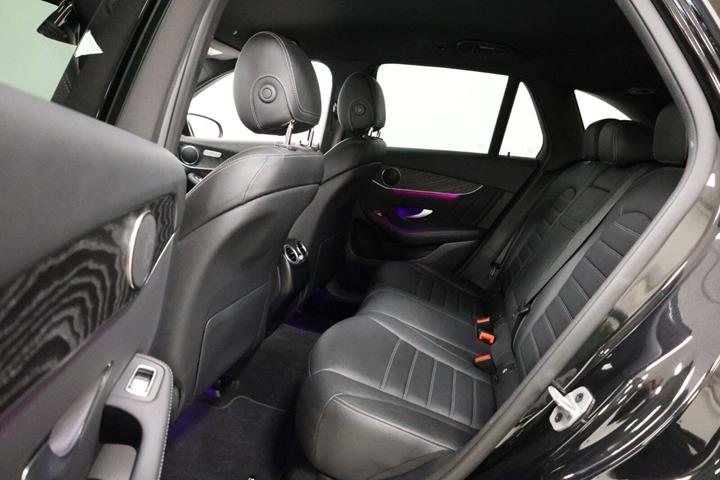 Sort Mercedes GLC300 de fra 2022