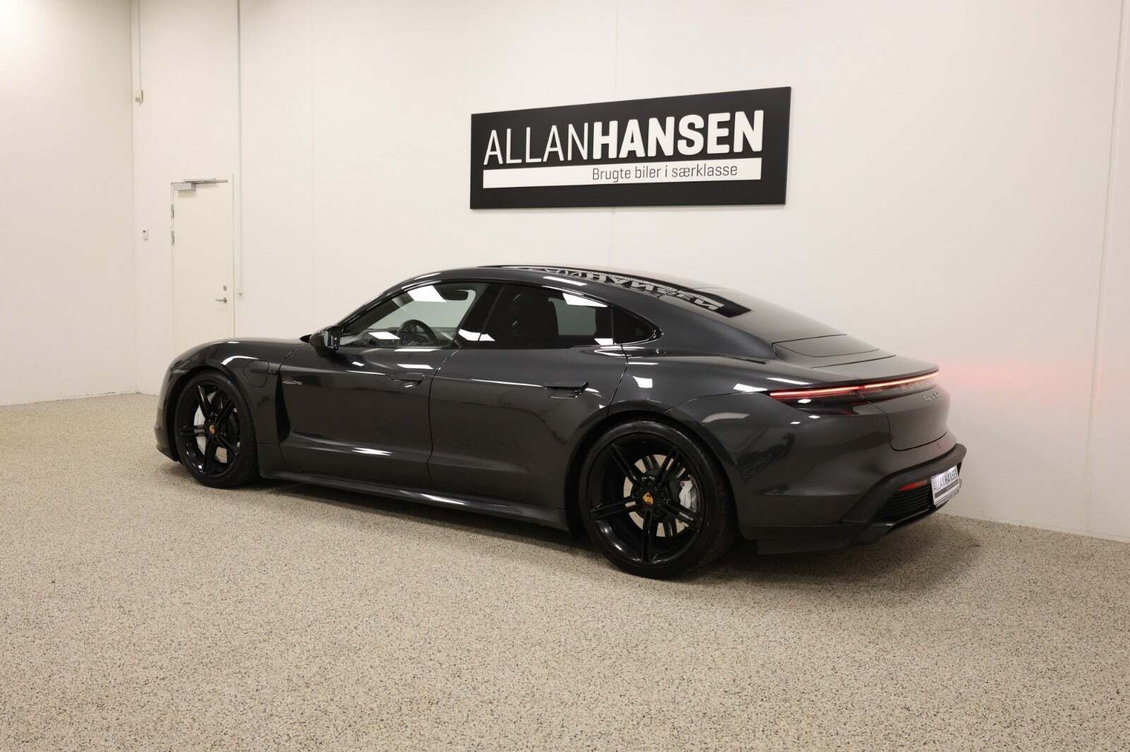 Porsche Taycan Turbo Performance+