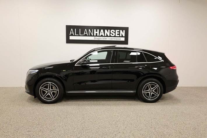Sort Mercedes EQC400 fra 2023