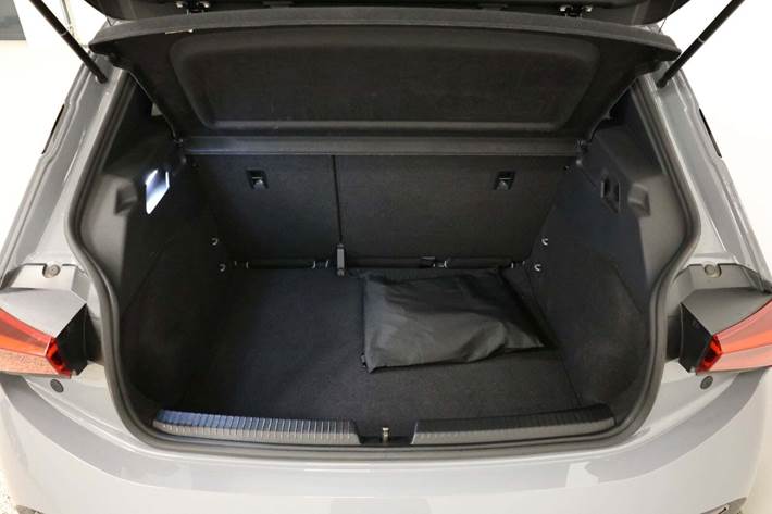 Grå Cupra Born fra 2022