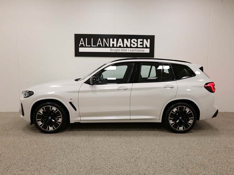 BMW iX3 Charged Plus M-Sport