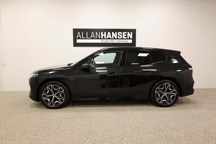 Sort BMW iX fra 2022