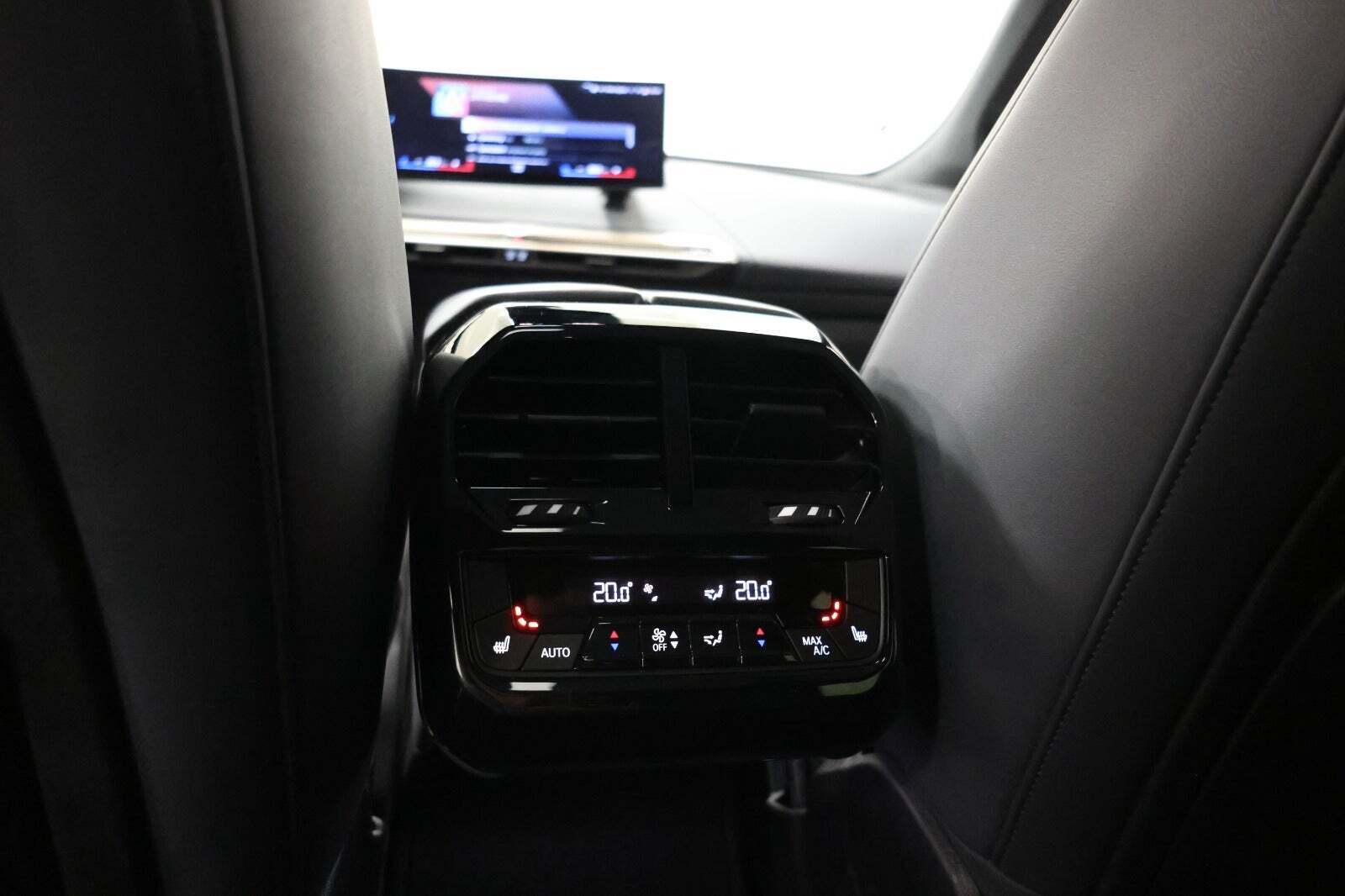 Sort BMW iX fra 2022