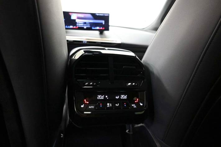 Sort BMW iX fra 2022