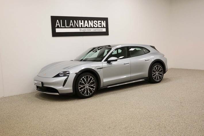 Sølv Porsche Taycan 4 fra 2022