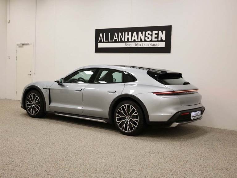 Porsche Taycan 4 Performance+ Cross Turismo