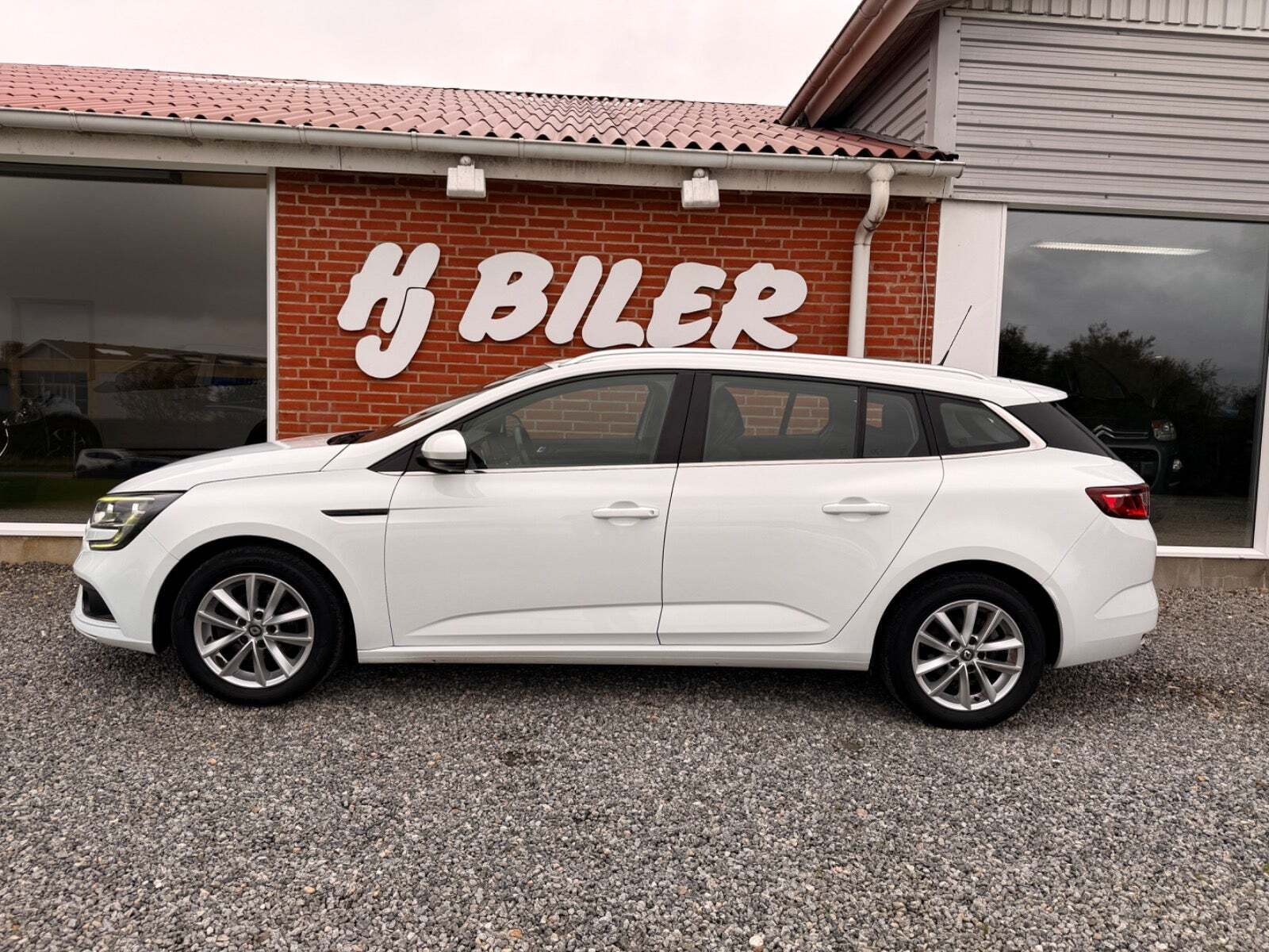 Hvid Renault Megane IV fra 2017