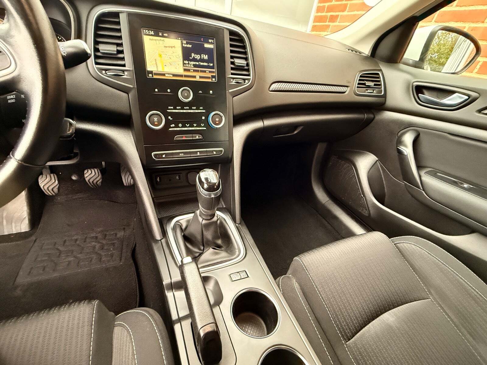 Hvid Renault Megane IV fra 2017