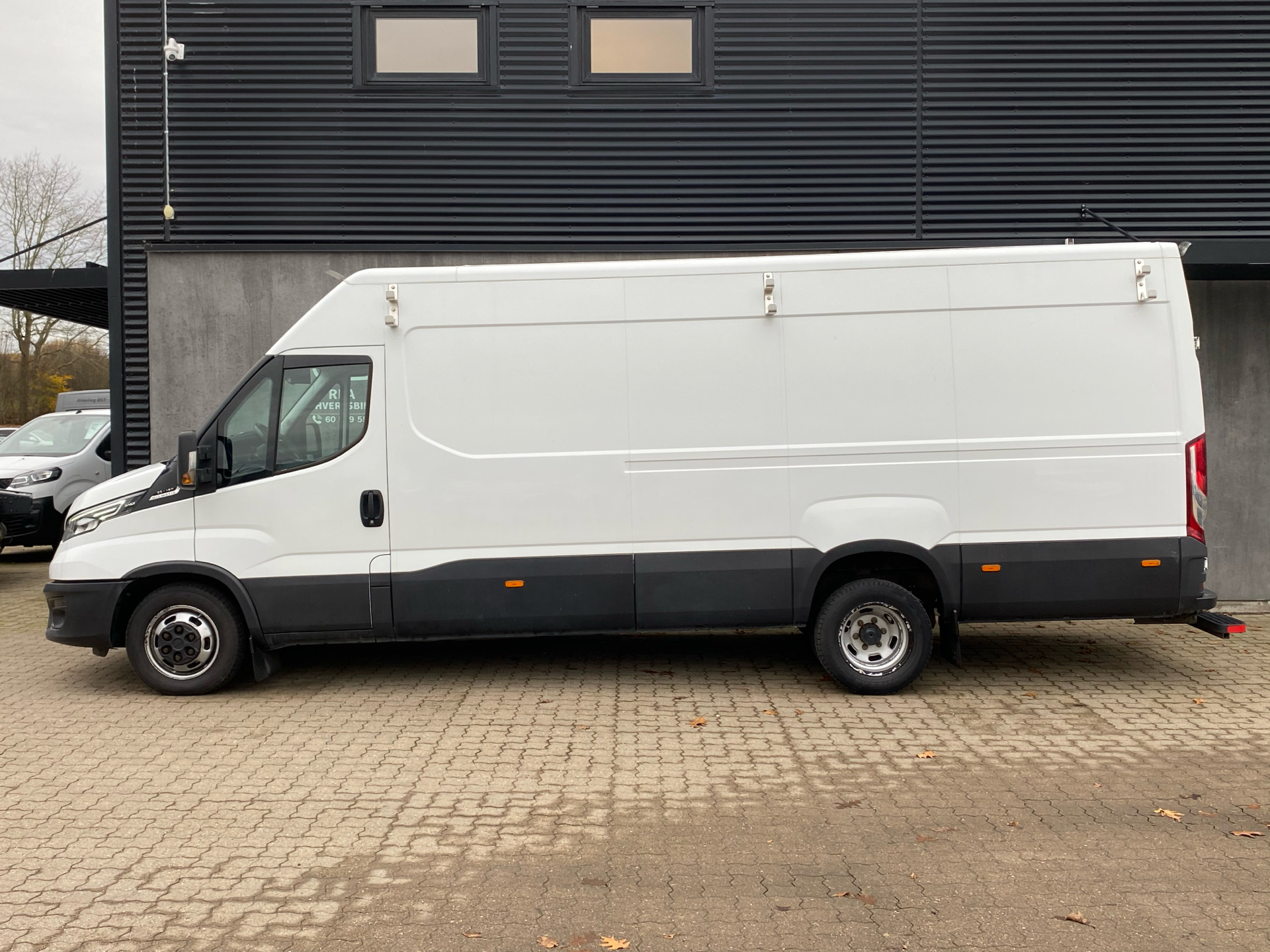Iveco Daily 3,0 35C18 16m3 D Hi-Matic 180HK Van 8g Aut.