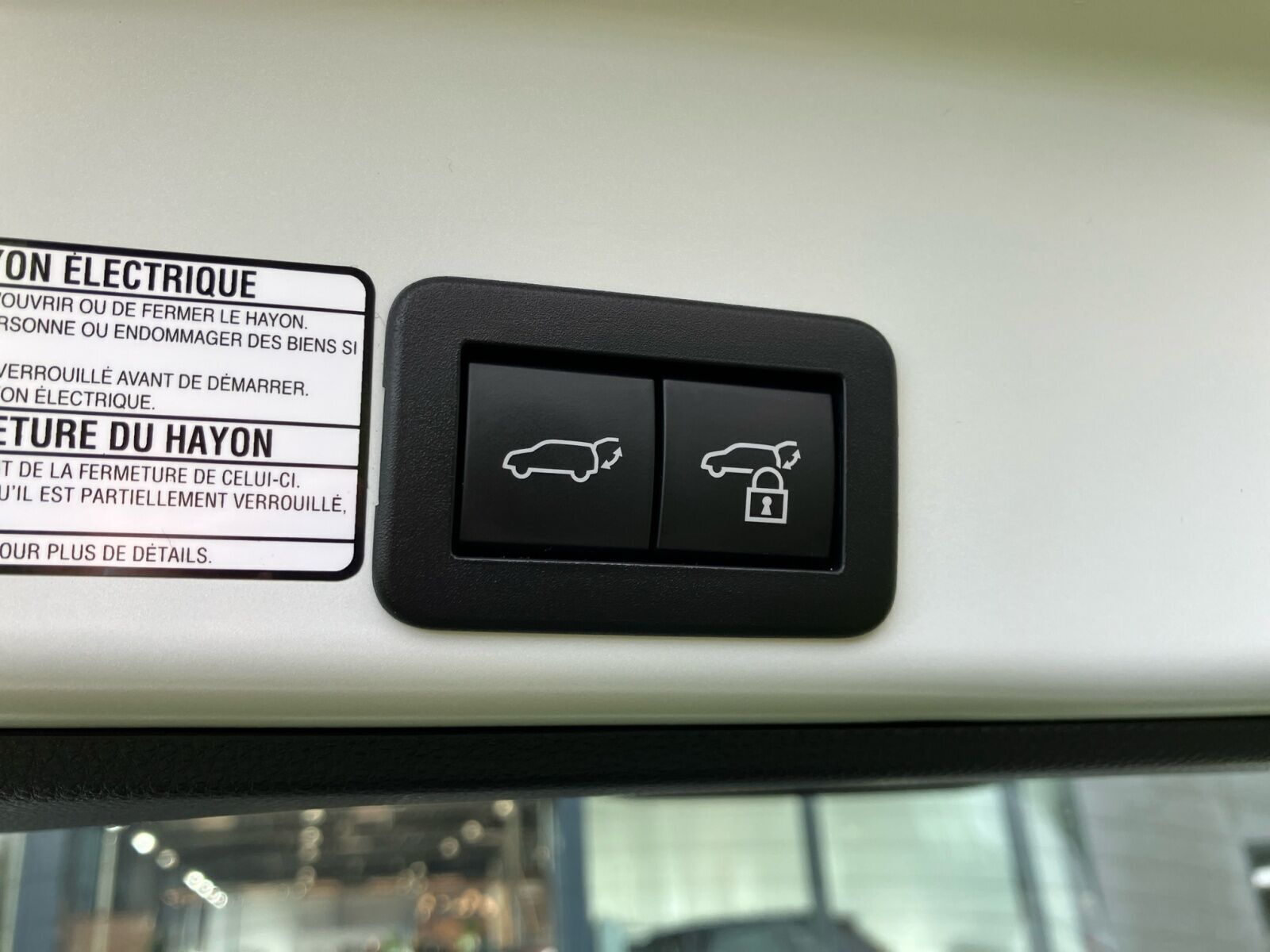 Hvid Toyota Yaris Cross fra 2024