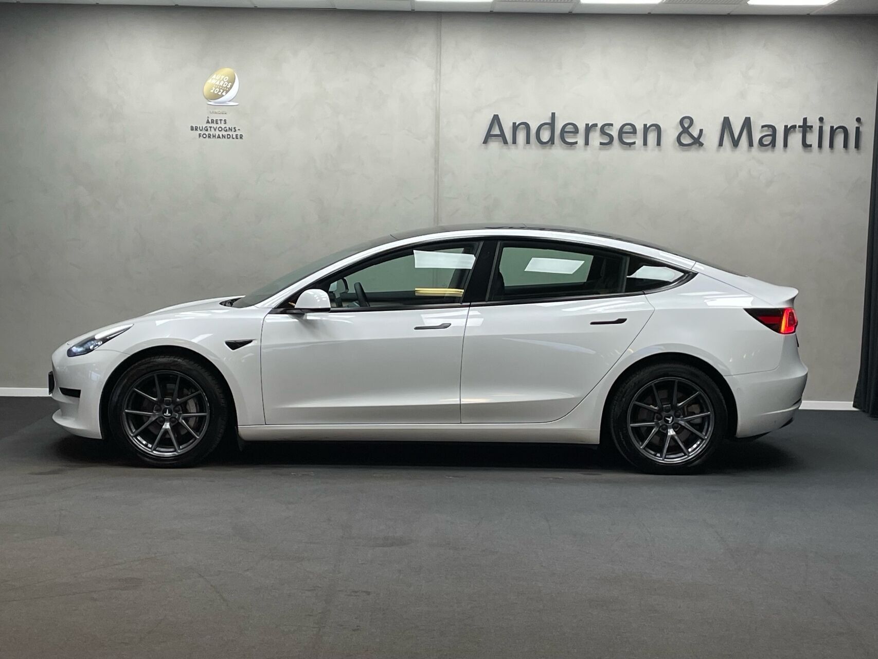 Tesla Model 3 EL Standard Range Plus 325HK Aut.