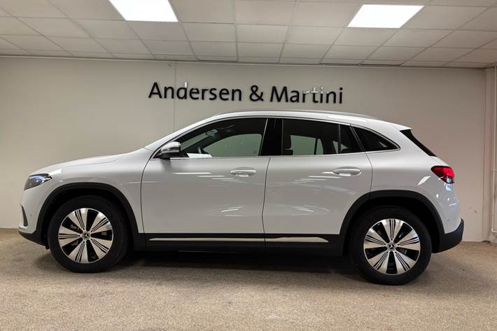 Hvid Mercedes EQA 250+ fra 2023