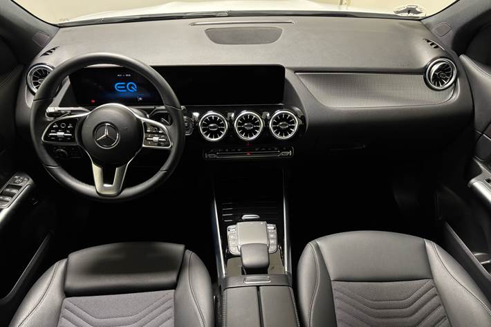 Hvid Mercedes EQA 250+ fra 2023