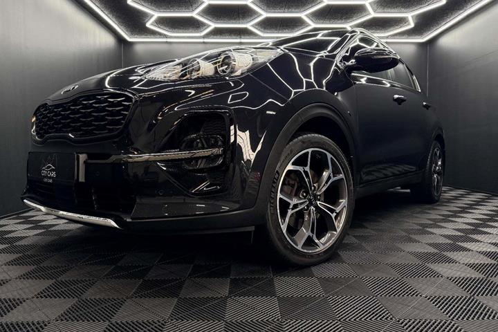 Sort Kia Sportage fra 2019 set udefra