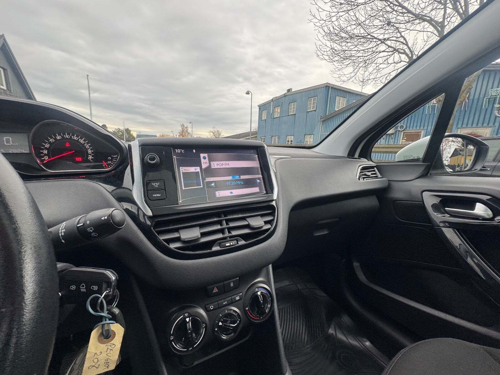 undefined Peugeot 208 fra 2012