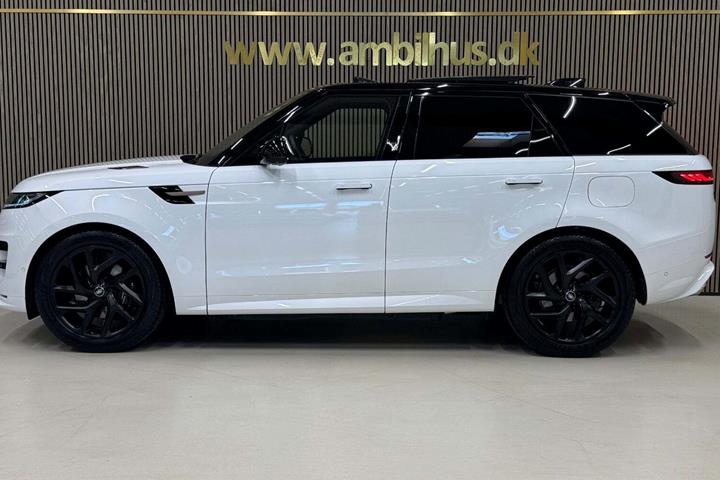 Hvid Land Rover Range Rover sport fra 2025