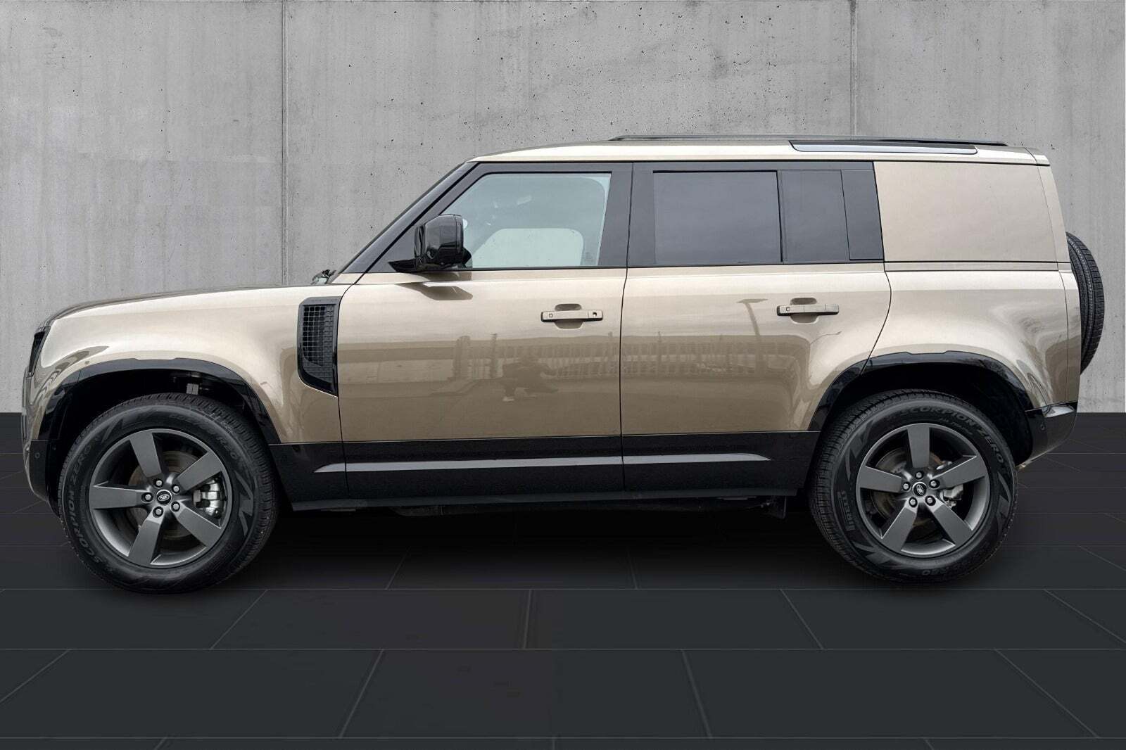 Land Rover Defender 110 3,0 D250 Hard Top X-Dynamic SE aut. Van