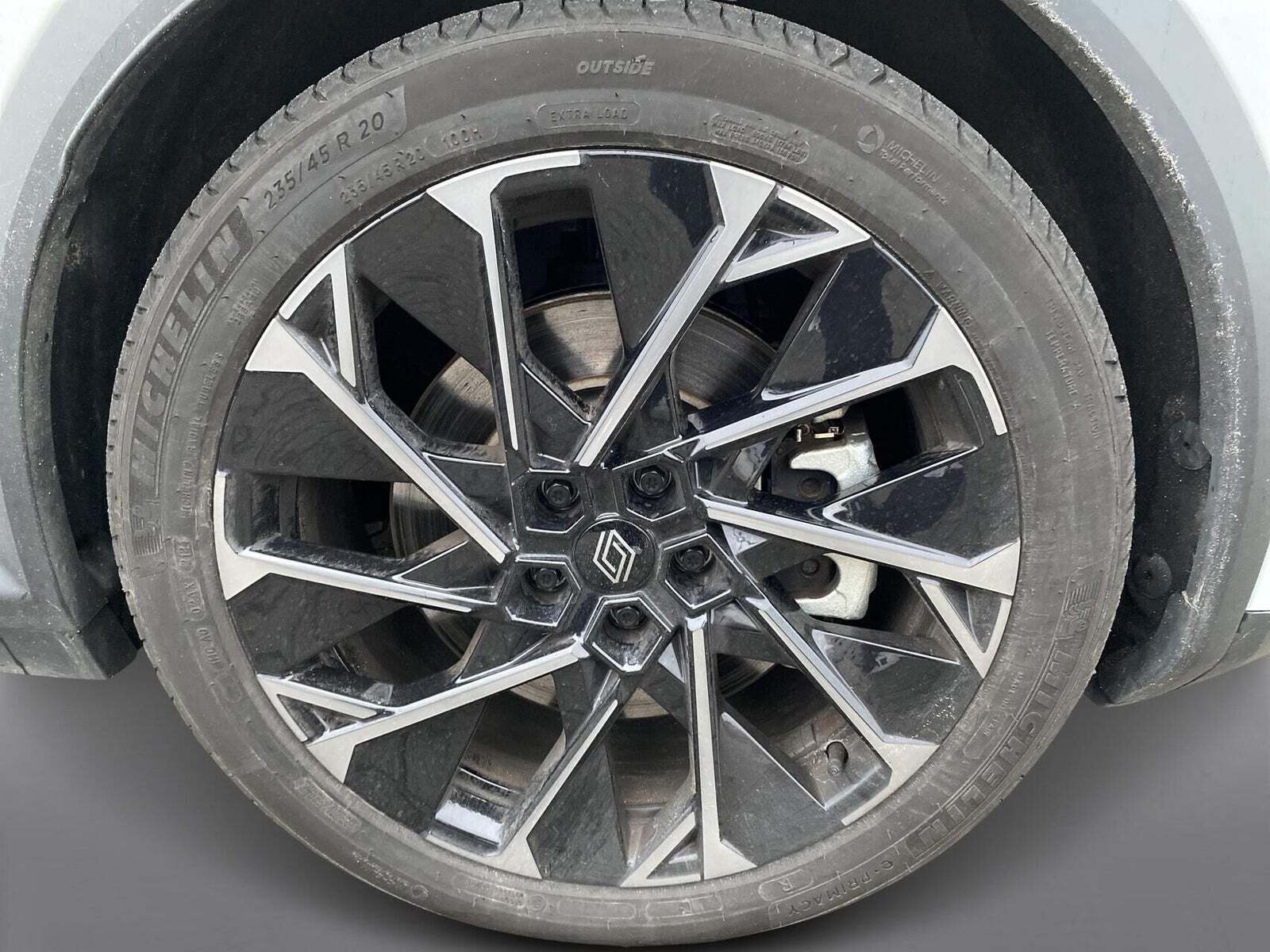 Hvid Renault Scenic E-Tech fra 2025