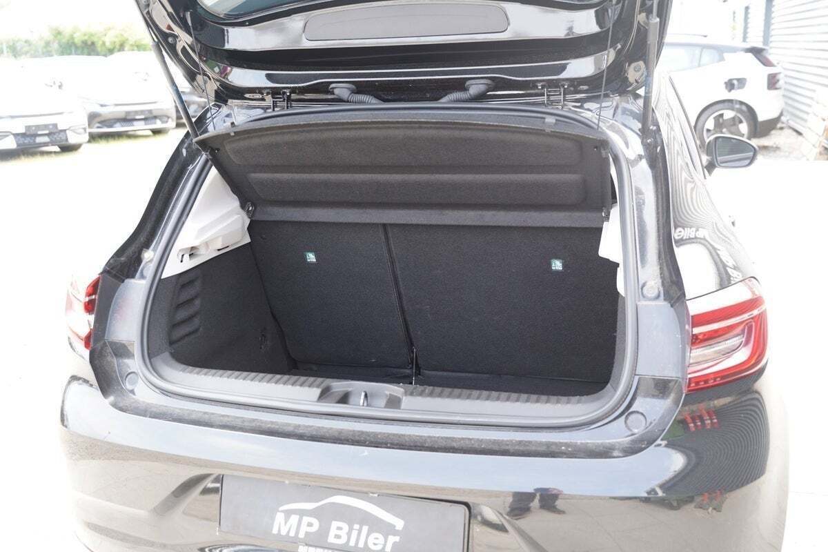 Sort Renault Clio V fra 2019