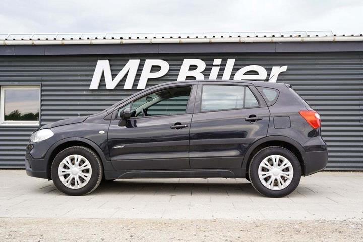 Sort Suzuki S-Cross fra 2017