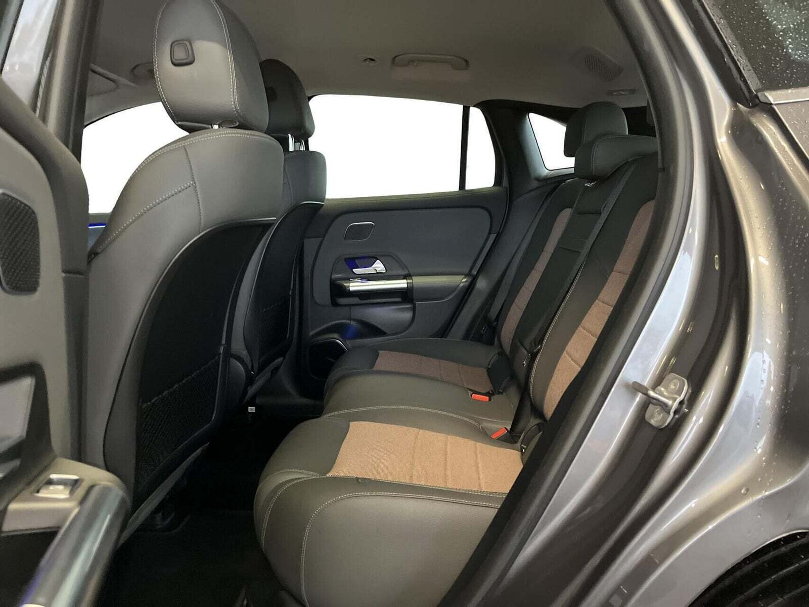 Mercedes EQA250+ Electric Art