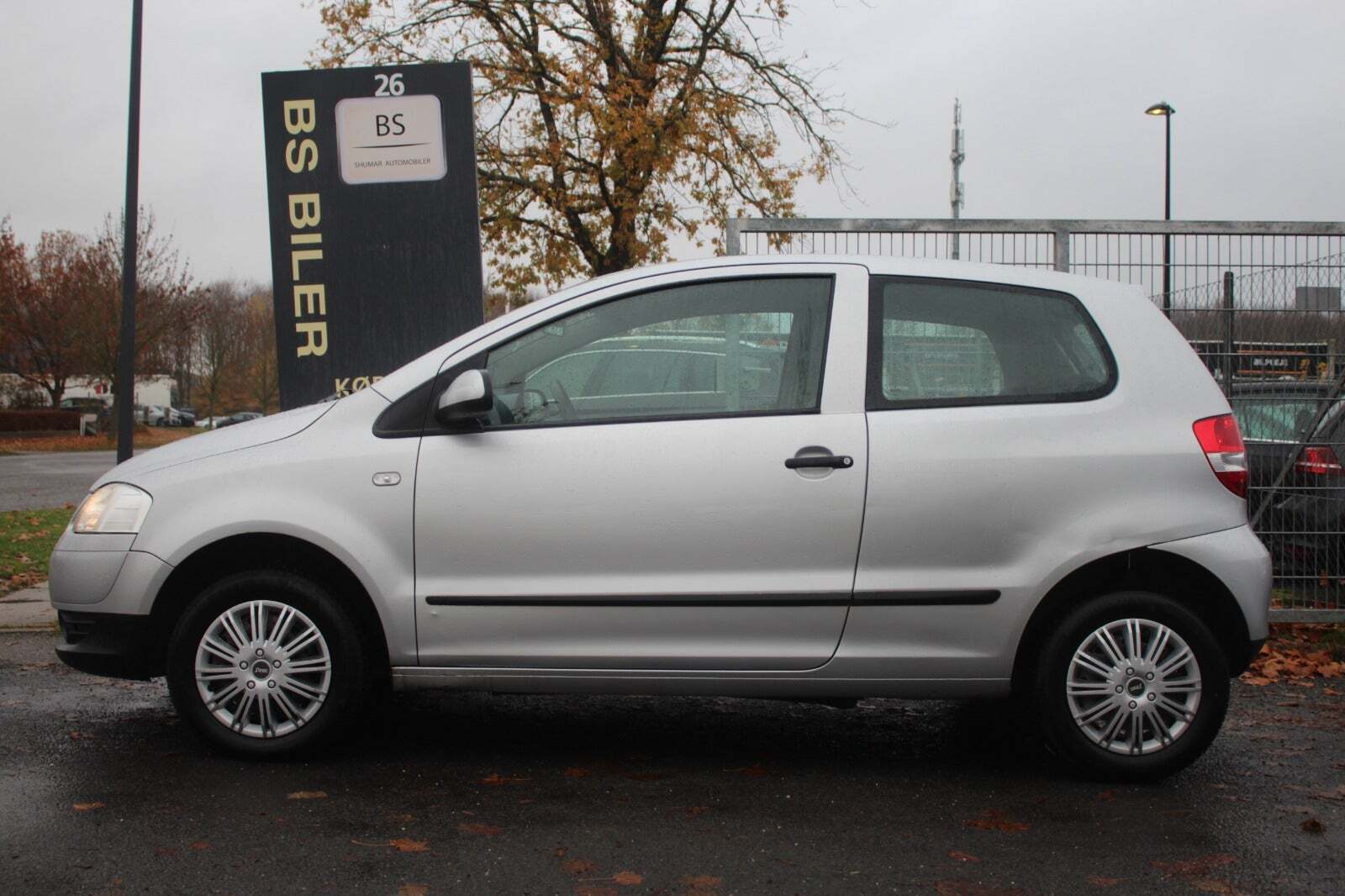 Sølv VW Fox fra 2005