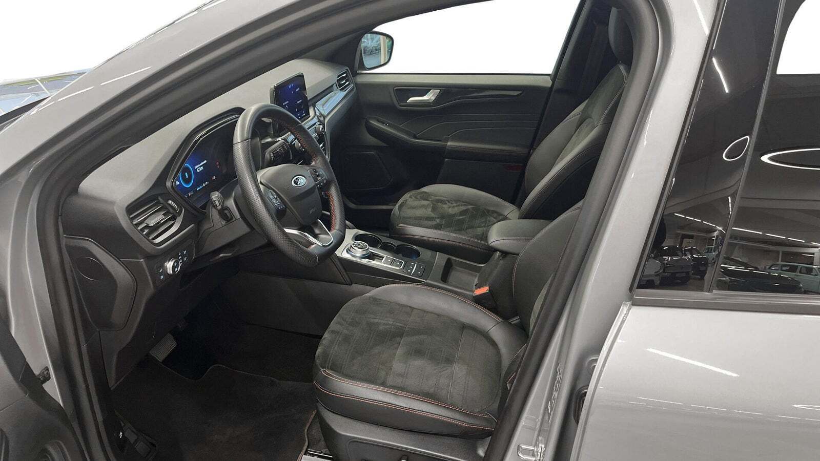 Ford Kuga 2,5 PHEV ST-Line X CVT