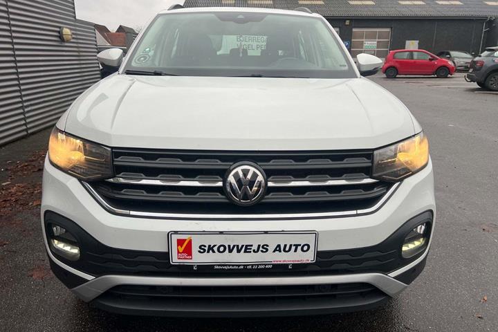 Hvid VW T-Cross fra 2020 set udefra