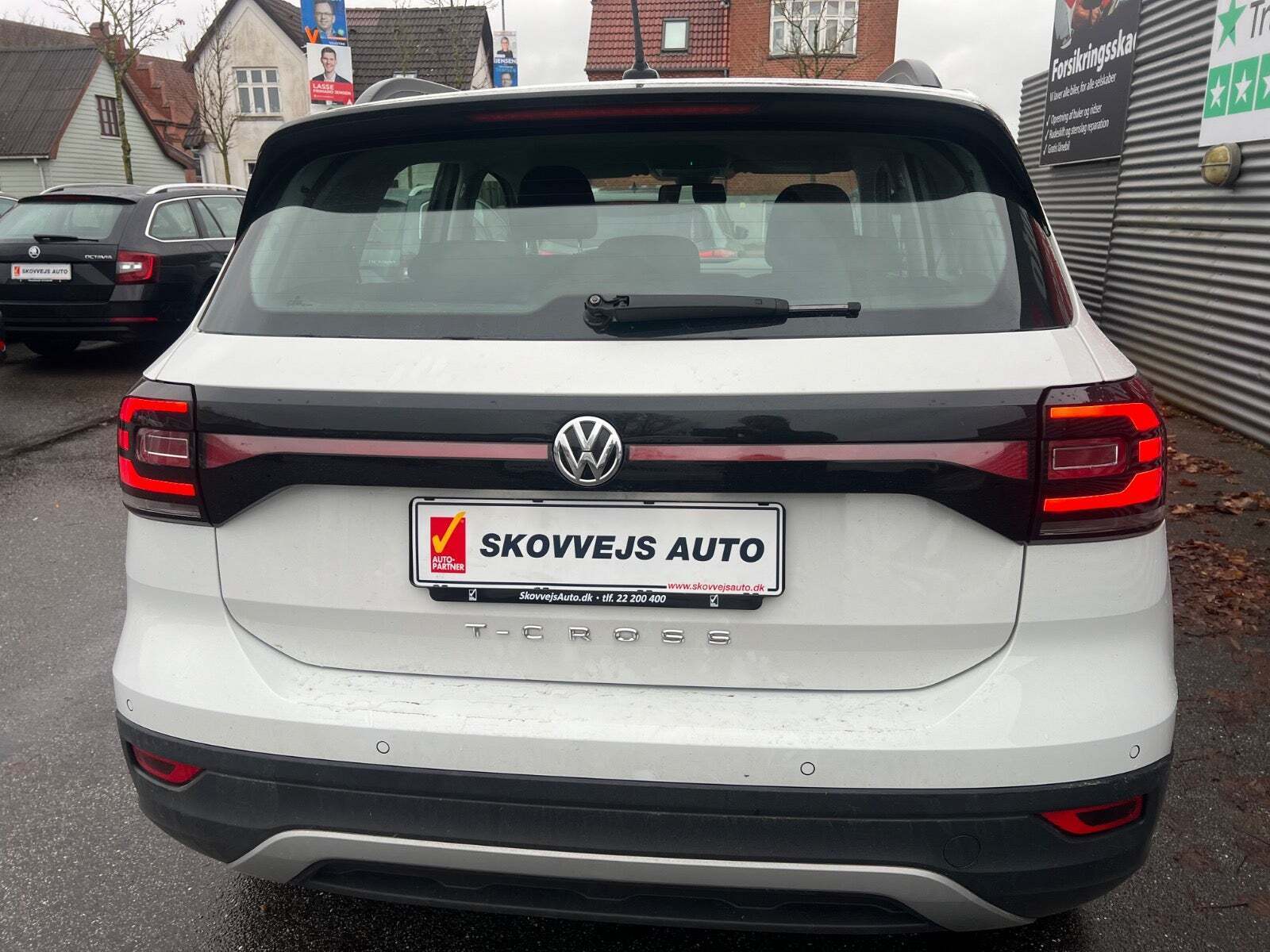 Hvid VW T-Cross fra 2020 set udefra