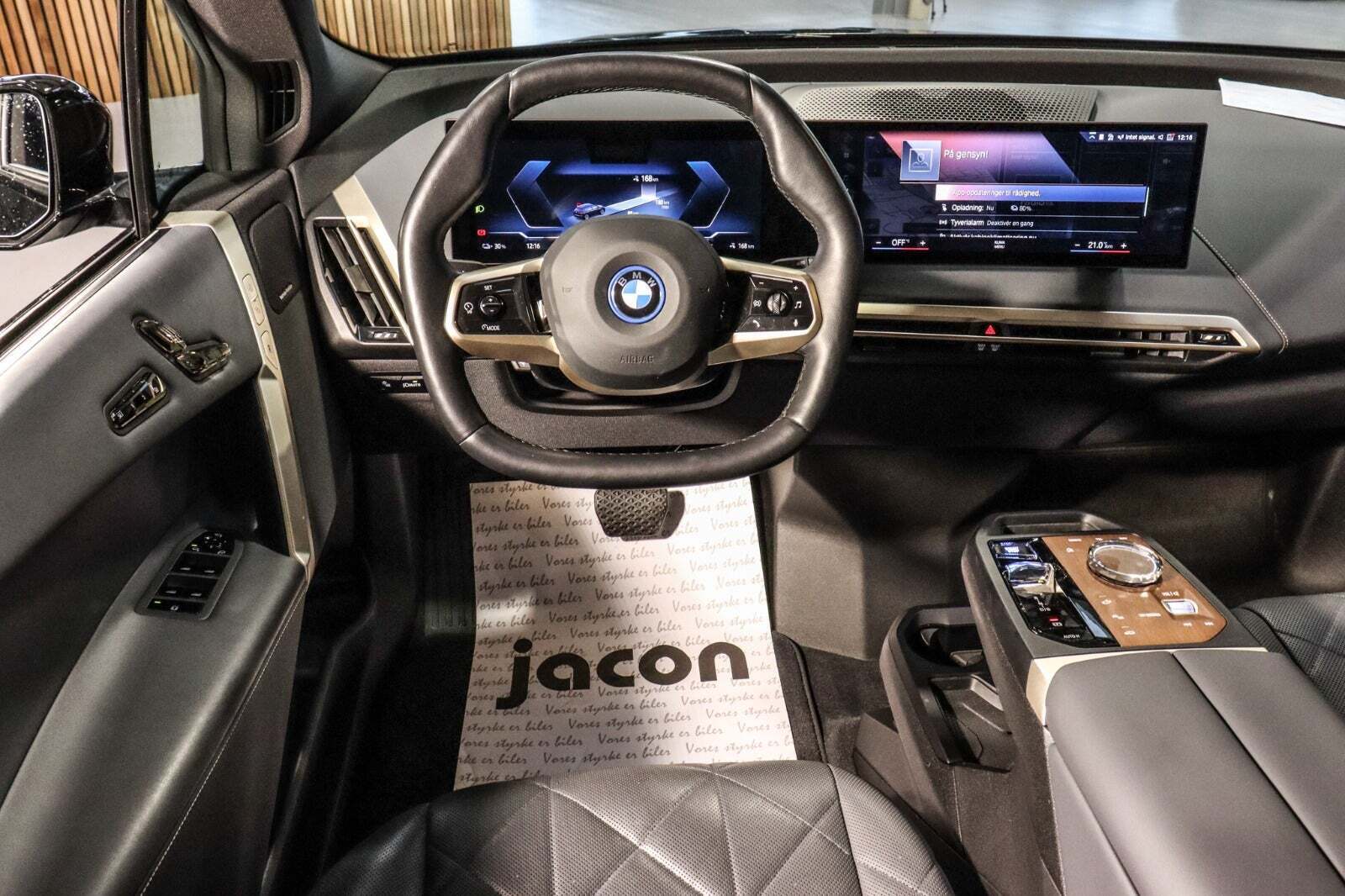 Sort BMW iX fra 2022