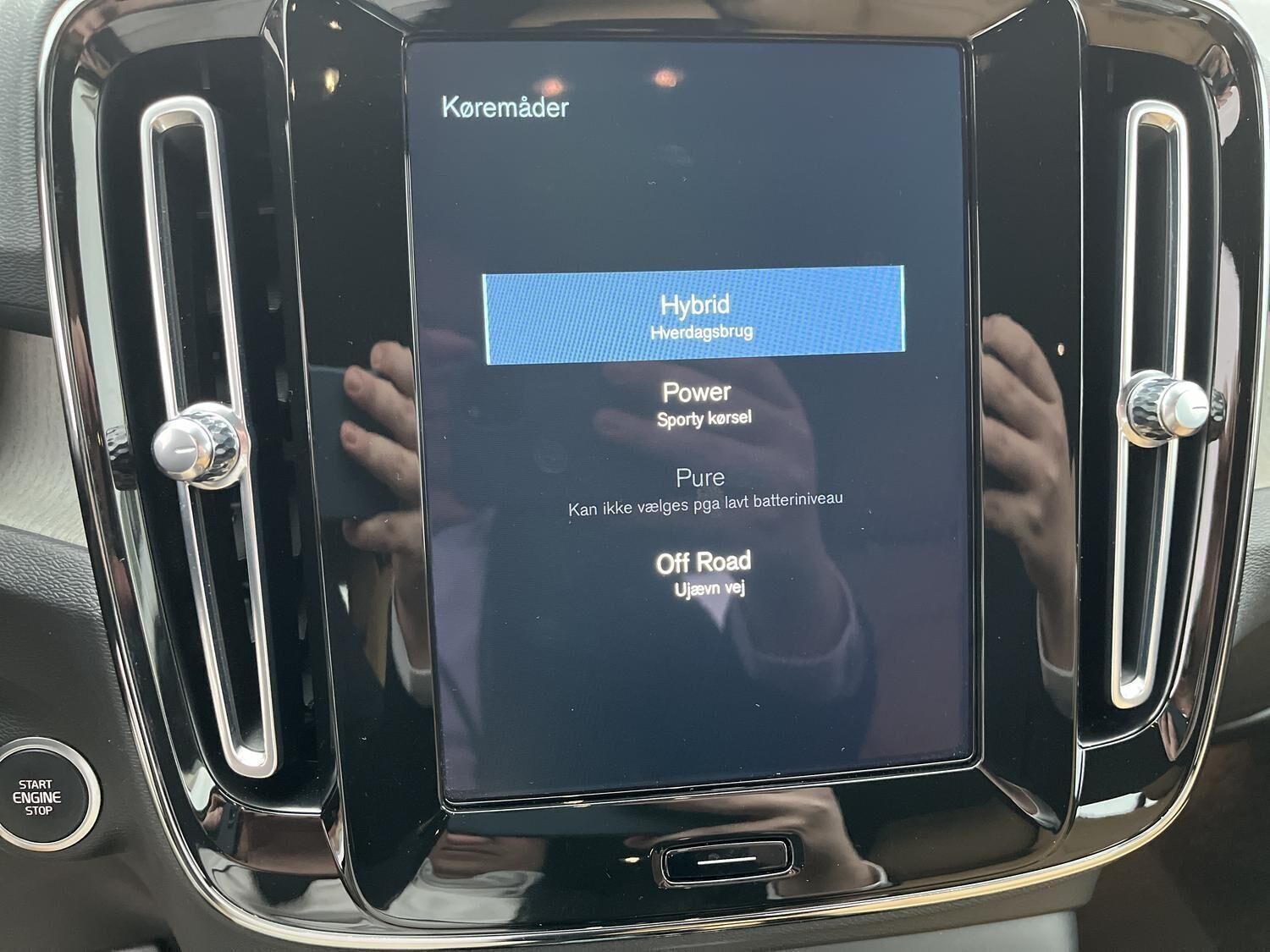 Hvid Volvo XC40 fra 2020