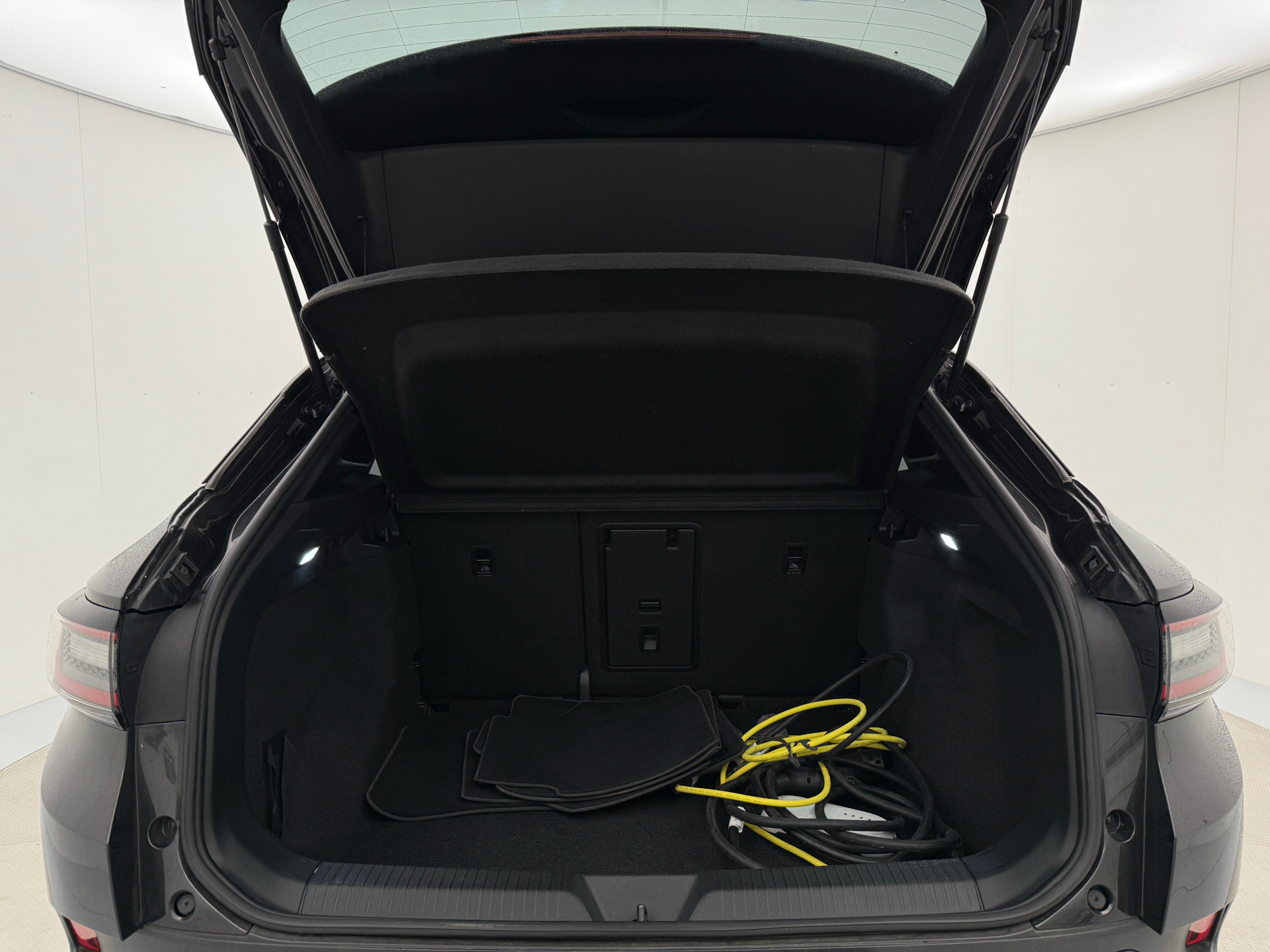 Grå VW ID.4 fra 2022