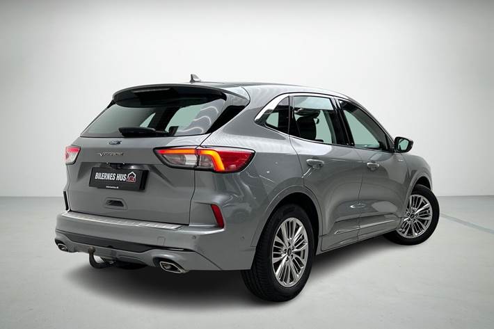 Grå Ford Kuga fra 2020