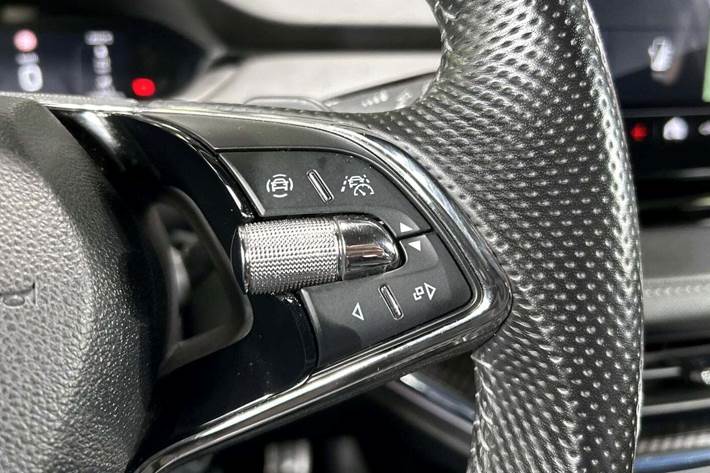 Sølv Skoda Enyaq fra 2022