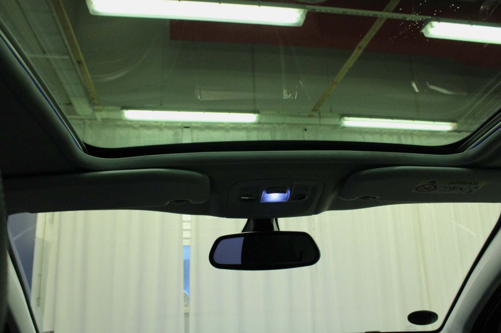 Peugeot 2008 1,2 PureTech 82 Privé