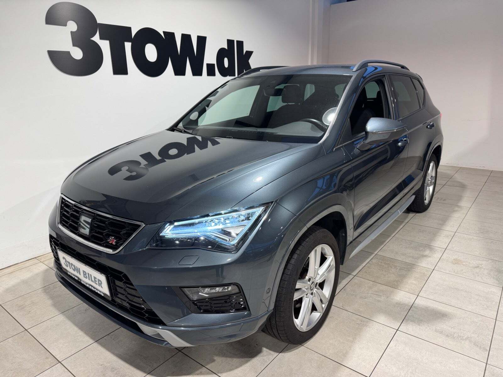 Grå Seat Ateca fra 2020 set udefra