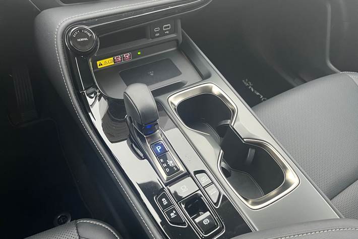 undefined Lexus NX fra 2024 set indefra