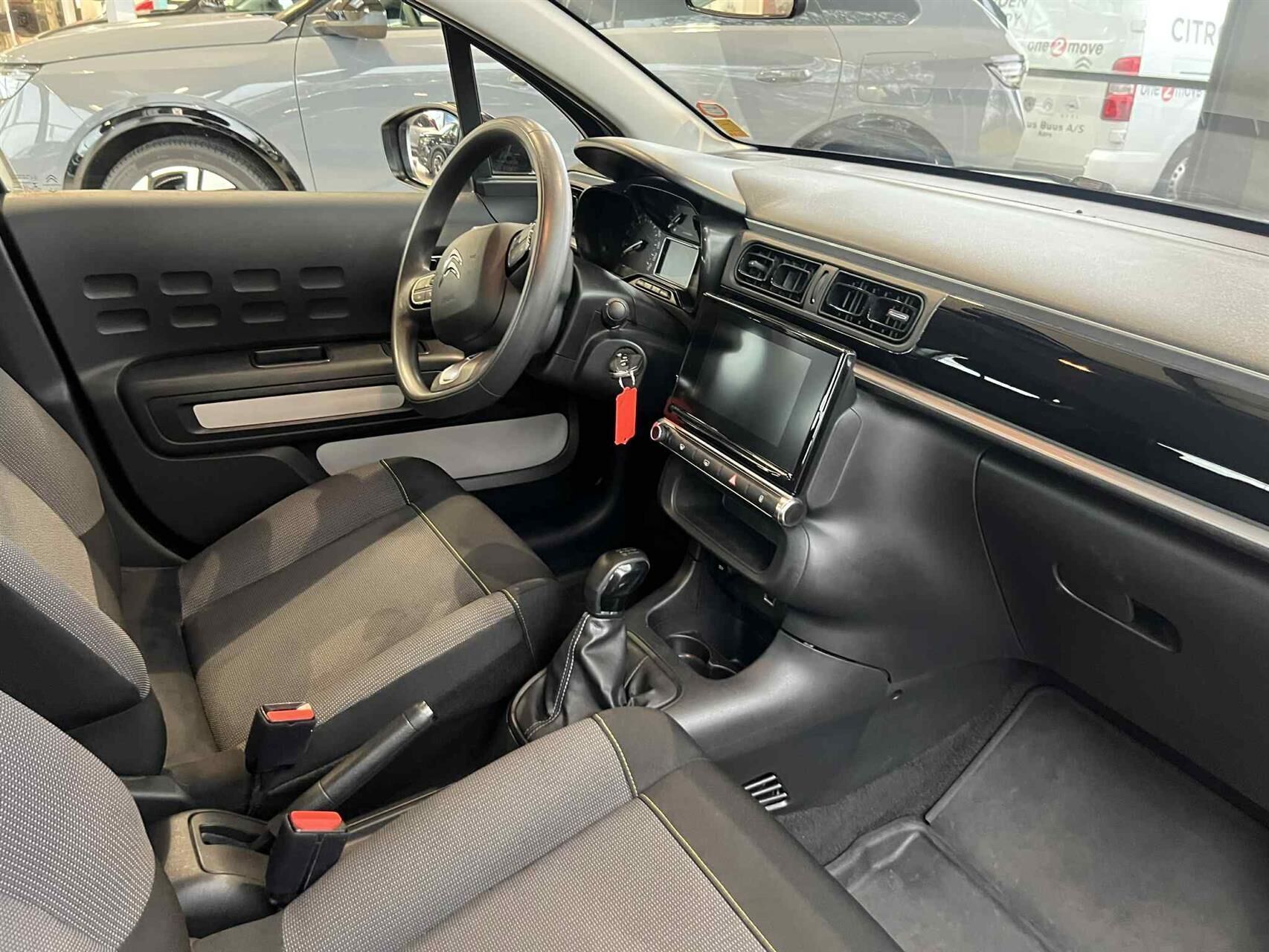 Grå Citroën C3 fra 2021