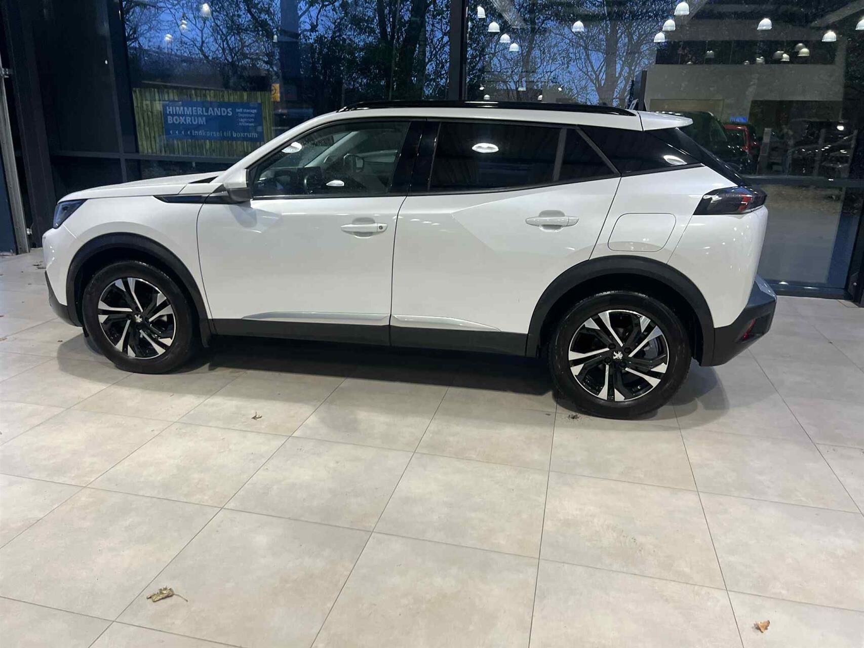 Peugeot 2008 1,5 BlueHDi Allure Pack 100HK 5d 6g