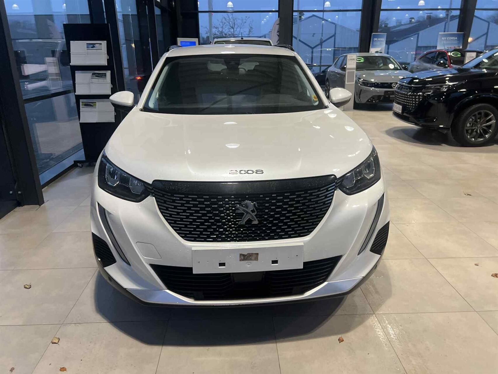 Peugeot 2008 1,5 BlueHDi Allure Pack 100HK 5d 6g