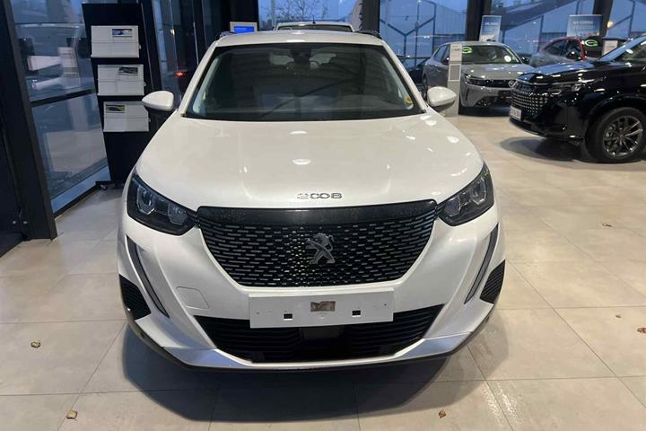 Hvid Peugeot 2008 fra 2020